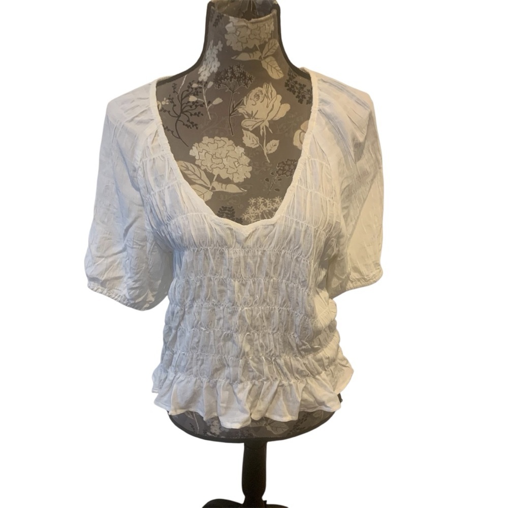 SANCTUARY  Women's Cream Short Sleeve Blouse NWT